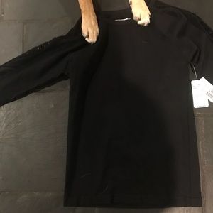 Black Athletic Top🌸🌸